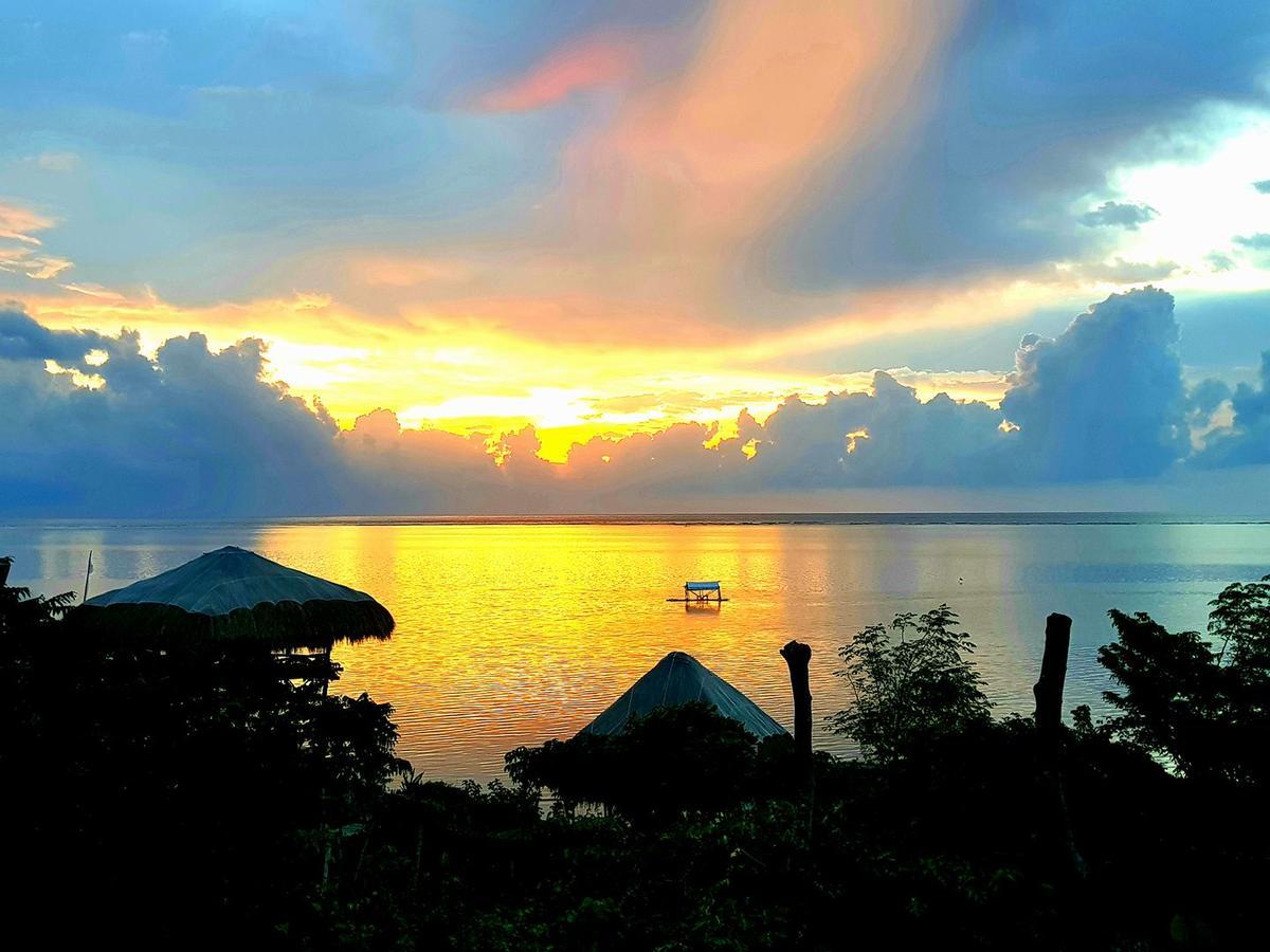 Birdland Beach Club Bolinao Екстериор снимка